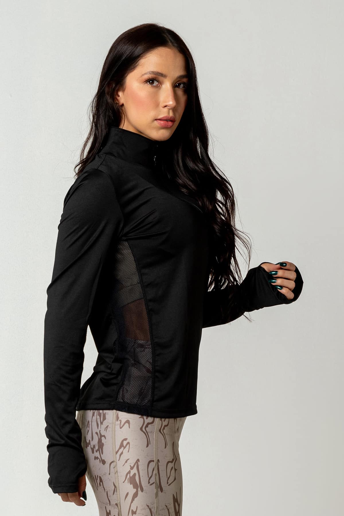 Camisa Deportiva "Renacimiento" Color Negro * Talla M/L