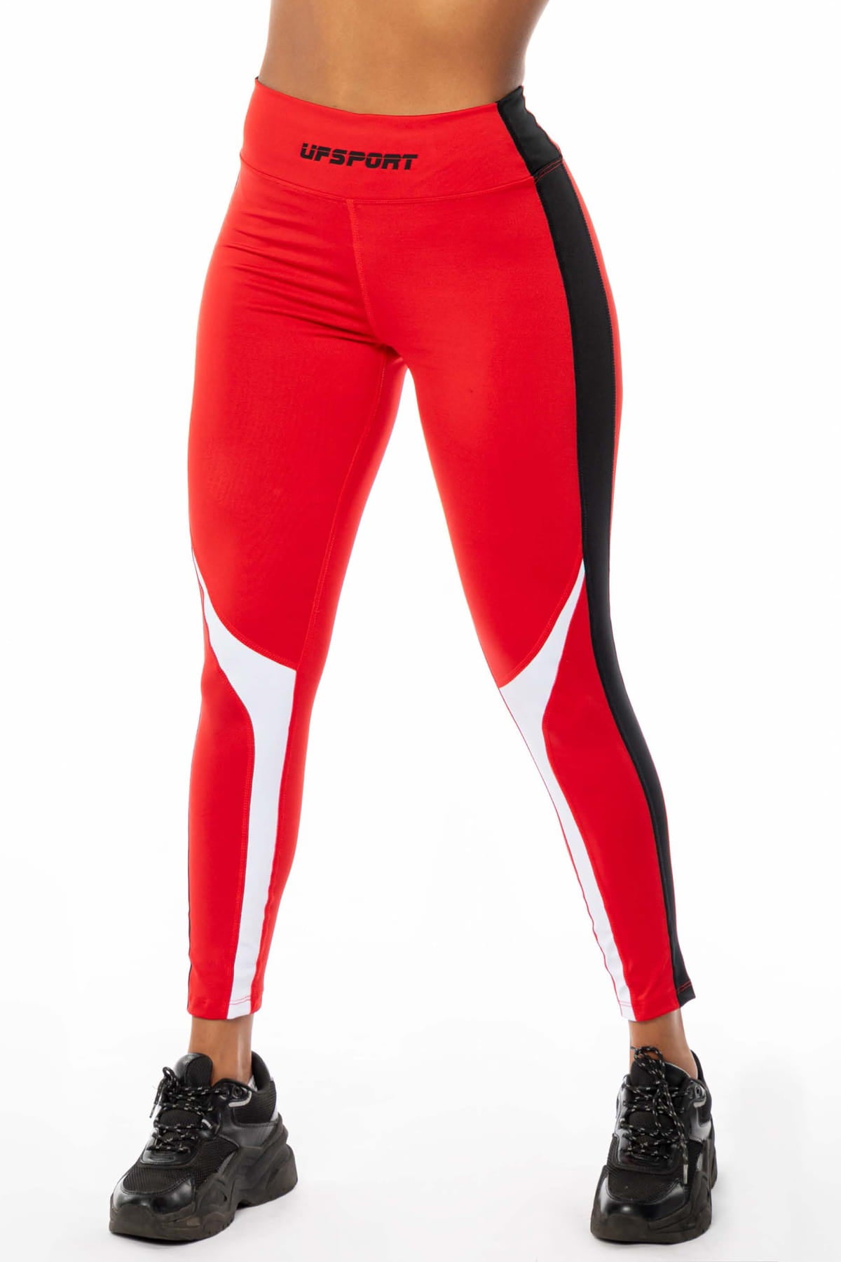 Conjunto Deportivo "Amor" Color Negro y Rojo